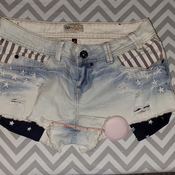 YMI distressed denim shorts, size 3. - Picture 3 of 6